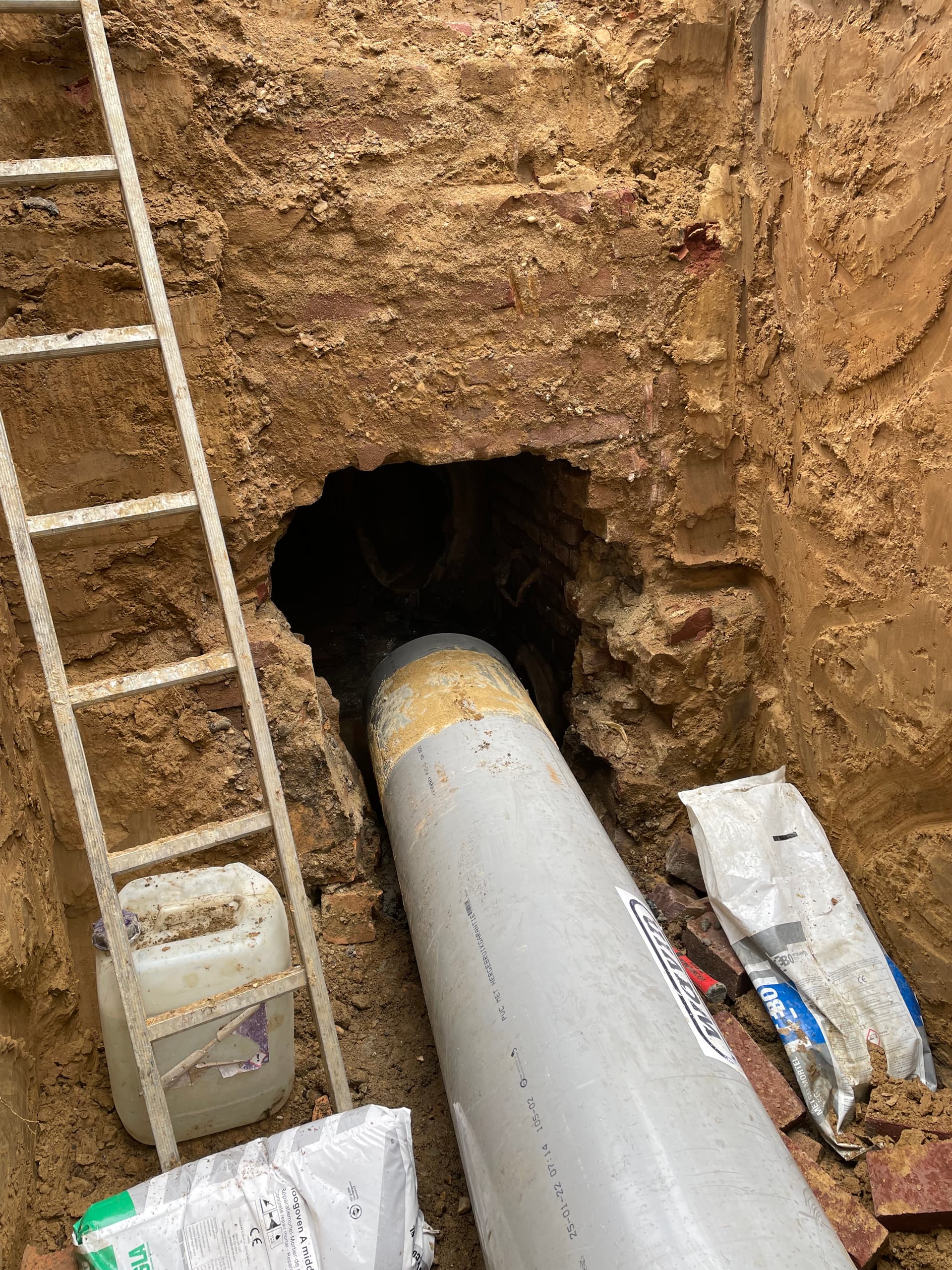 Rioolrenovatie overstortput in Geleen – riolering projectfoto 5