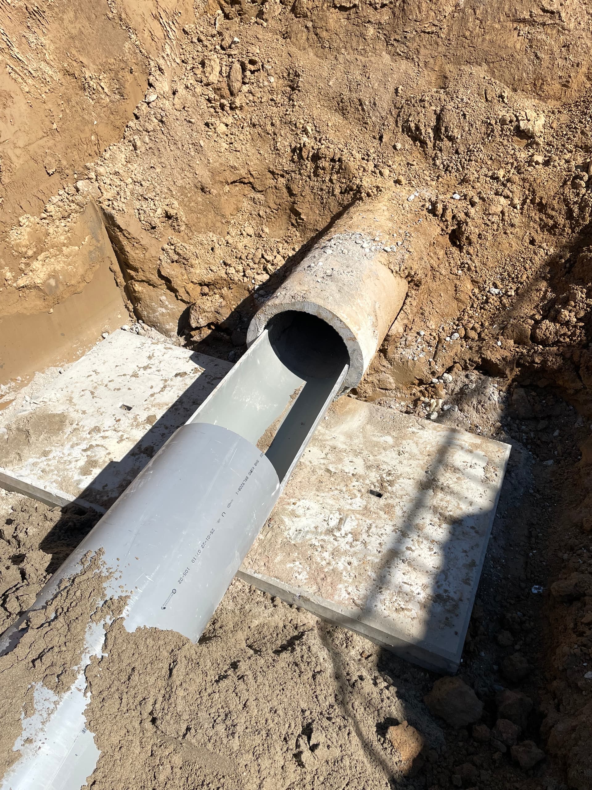 30 meter hoofdriool herstellen en nieuwe put opmetselen in Sittard – riolering projectfoto 2