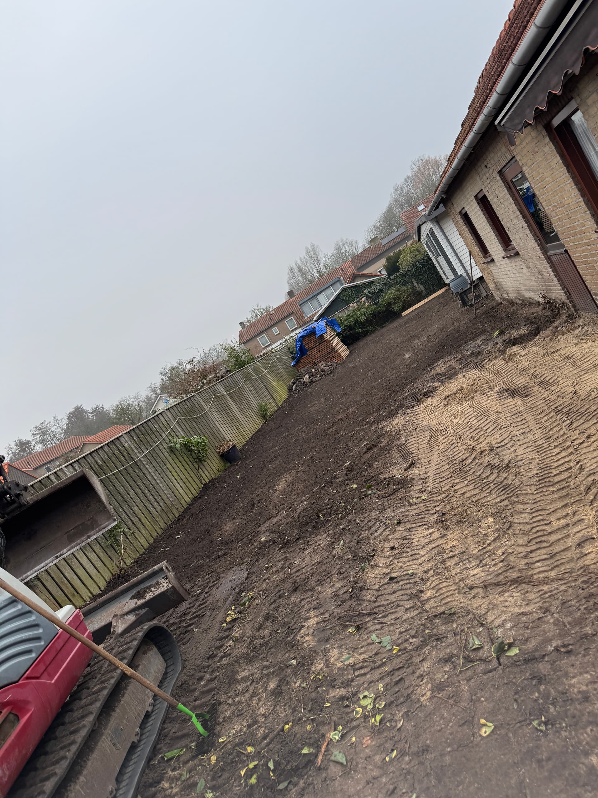 Opschonen en voorbereiden tuin in Guttecoven – tuinaanleg projectfoto 6